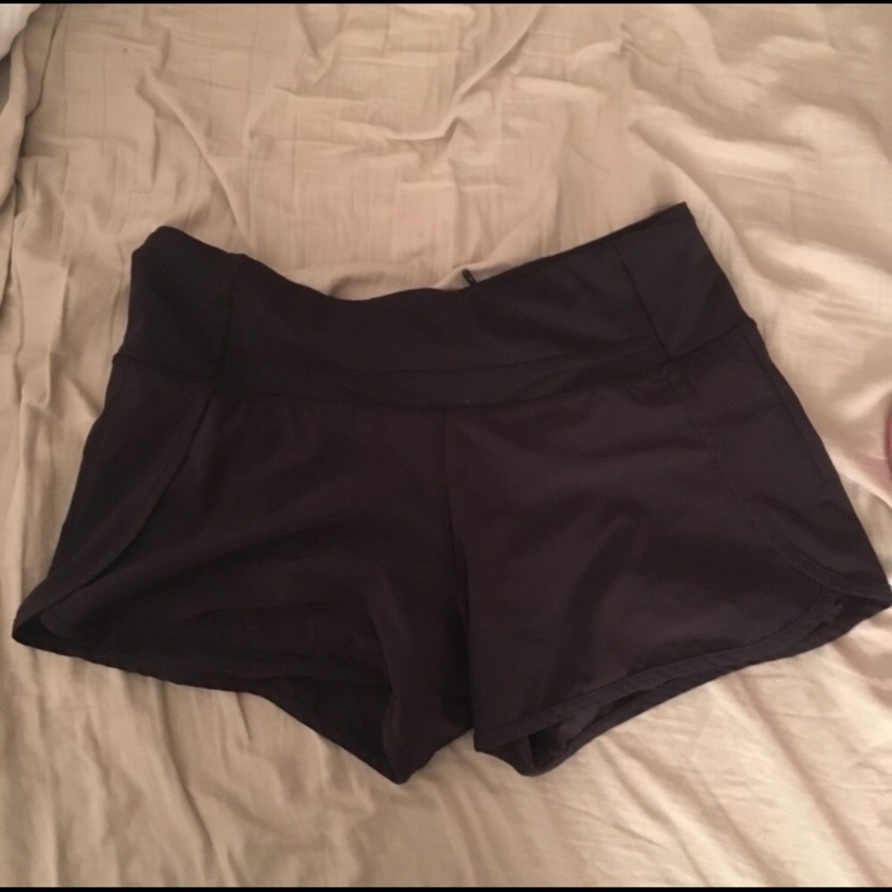 lululemon black run time short 4”
